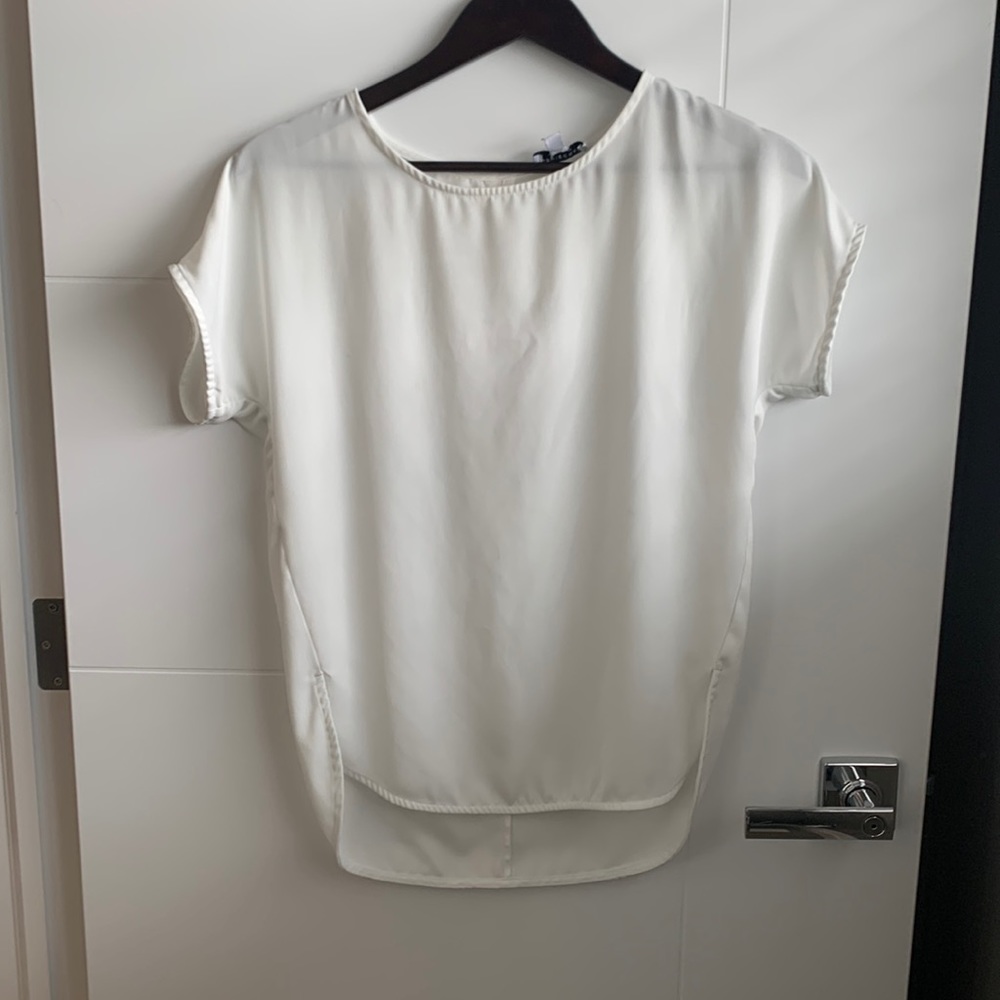 Sophie Grace white tee